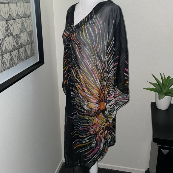 Bathing suit cover up - Picture 2 of 9